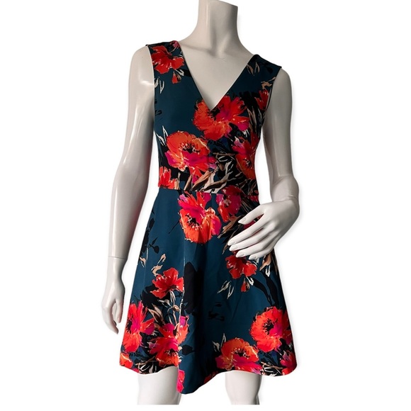 Felicity and Coco Mini Floral Dress Size SX - Picture 1 of 10